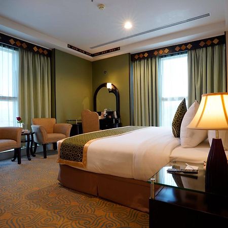 Awaliv International Hotel Таиф Номер фото A bedroom at the hotel