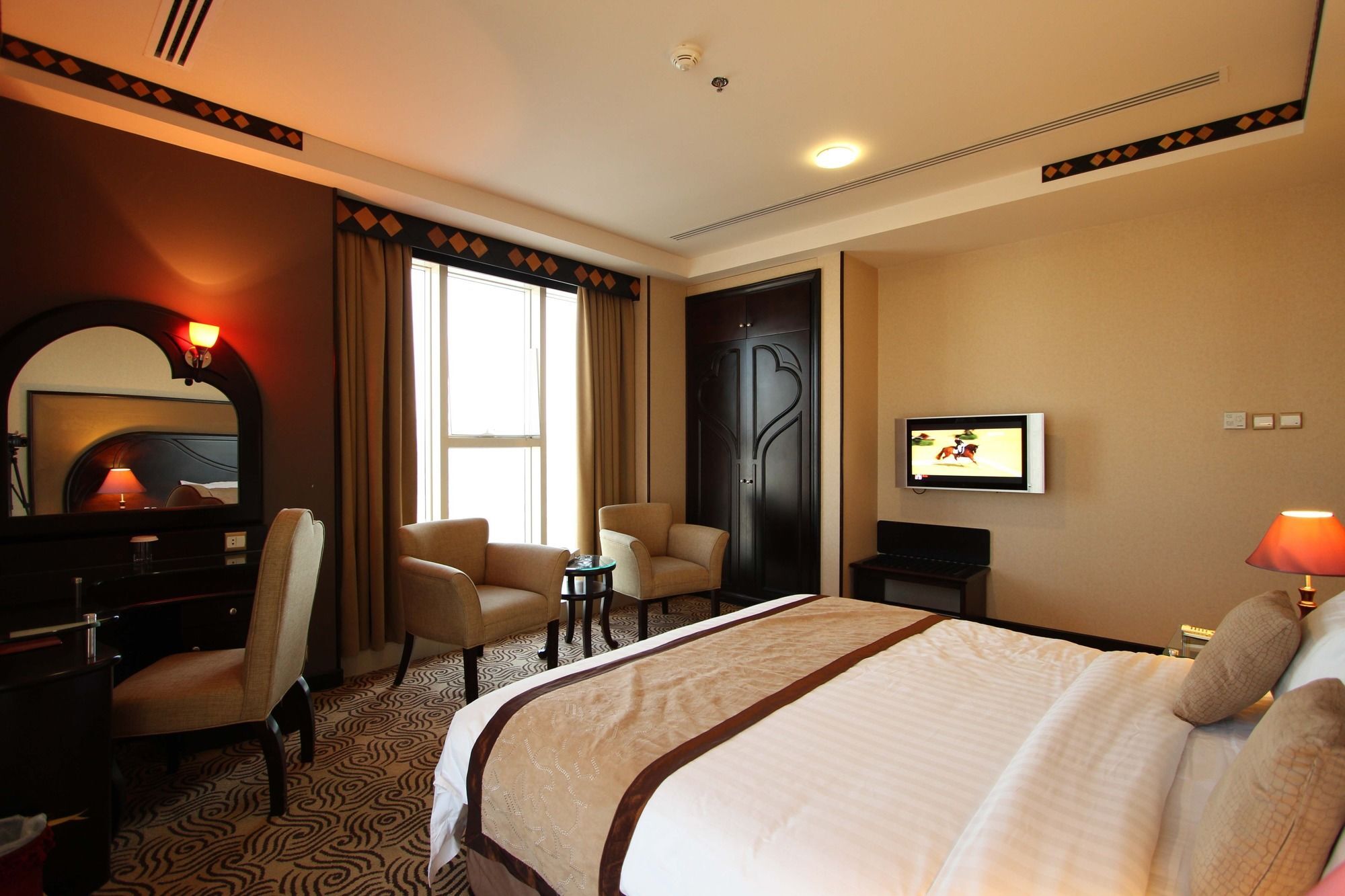 Awaliv International Hotel Таиф Экстерьер фото A room at the hotel